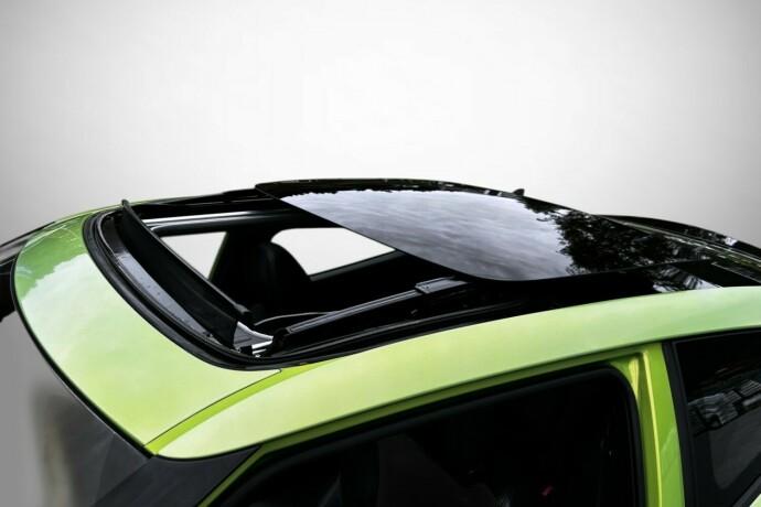 hyundai-veloster-bensin-2012-big-6