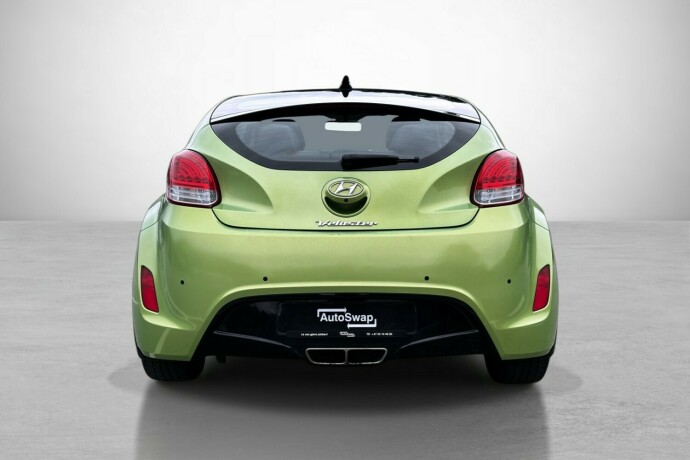 hyundai-veloster-bensin-2012-big-11
