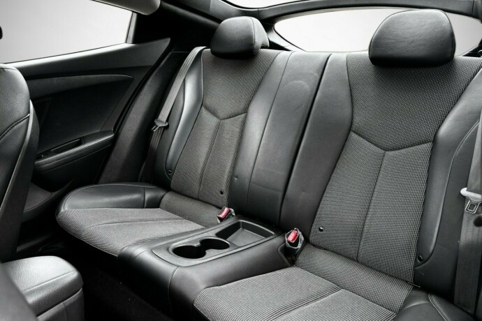 hyundai-veloster-bensin-2012-big-18