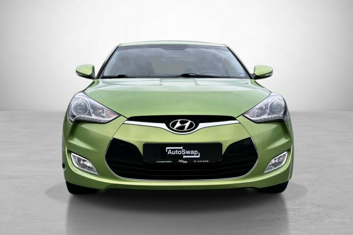 hyundai-veloster-bensin-2012-big-10