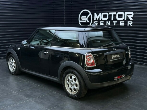 mini-one-diesel-2014-big-1