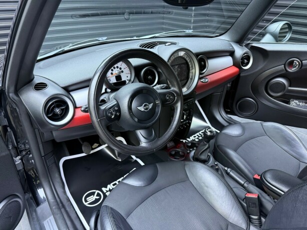 mini-one-diesel-2014-big-9
