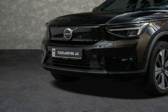 volvo-xc-40-elektrisitet-2023-big-3