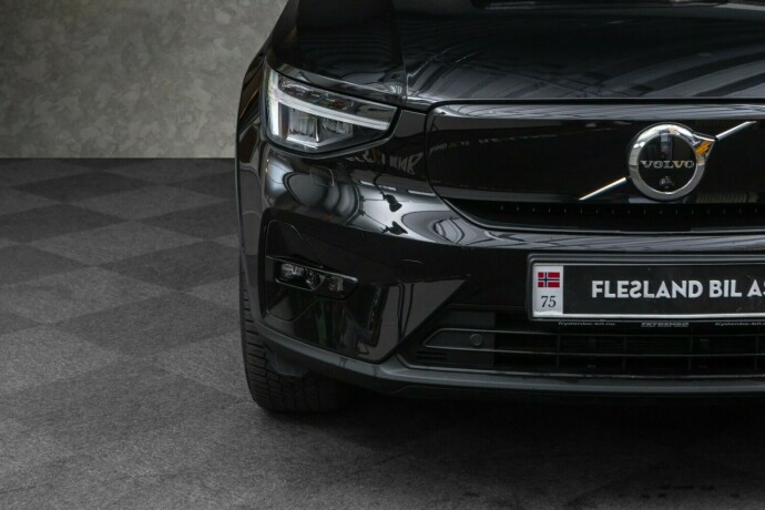 volvo-xc-40-elektrisitet-2023-big-6