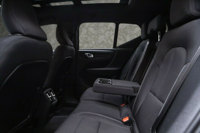 volvo-xc-40-elektrisitet-2023-big-24