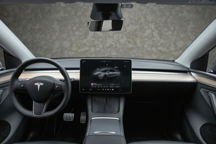 tesla-model-y-elektrisitet-2025-big-25
