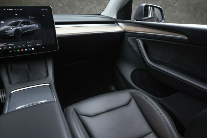 tesla-model-y-elektrisitet-2025-big-26