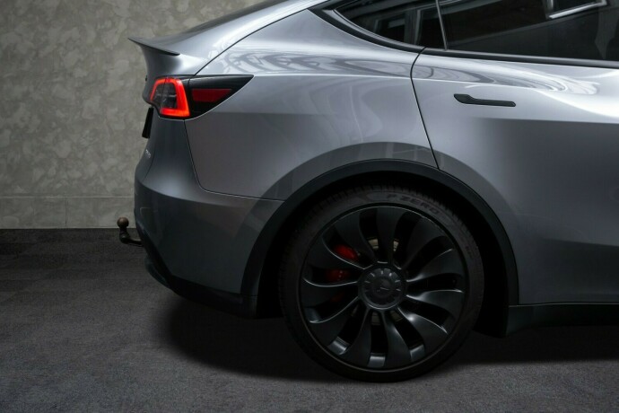 tesla-model-y-elektrisitet-2025-big-10