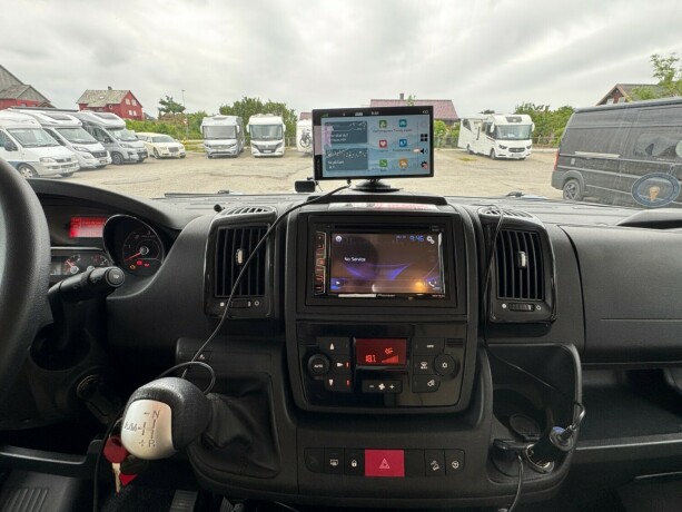 rapido-10000df-reg-6-person-scandinavian-edition-topputgave-ac-bil-amp-bodel-varme-gulv-12mnd-garanti-n-diesel-2018-big-13