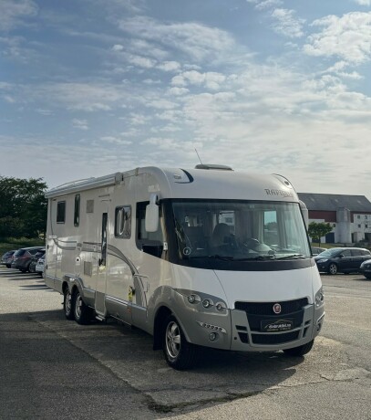 rapido-10000df-reg-6-person-scandinavian-edition-topputgave-ac-bil-amp-bodel-varme-gulv-12mnd-garanti-n-diesel-2018-big-2