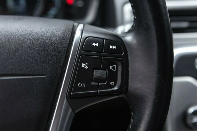 volvo-v70-diesel-2015-big-12