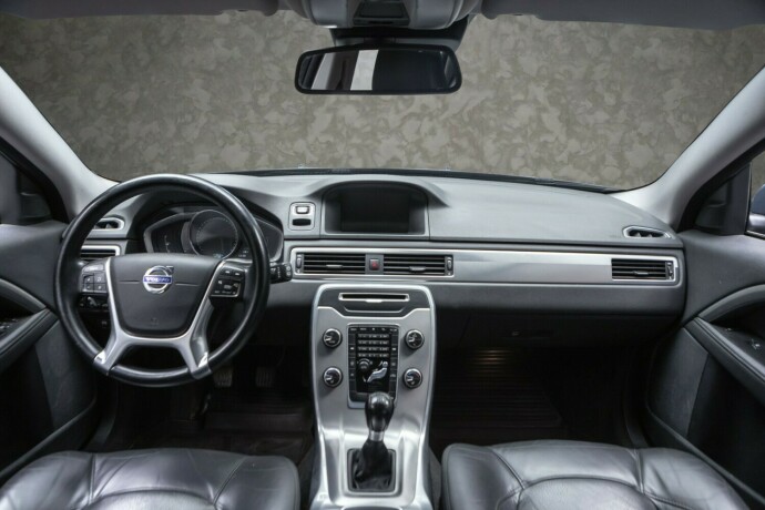 volvo-v70-diesel-2015-big-21