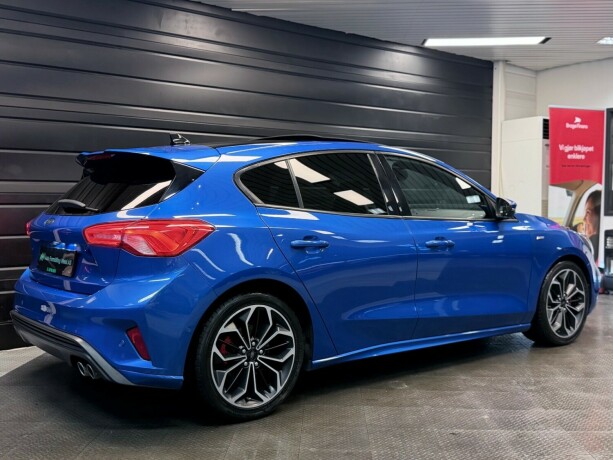 ford-focus-bensin-2019-big-8