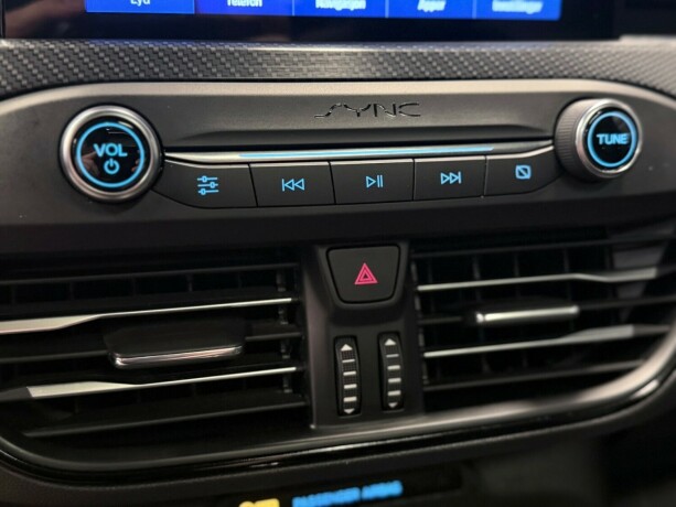 ford-focus-bensin-2019-big-23