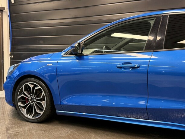ford-focus-bensin-2019-big-7