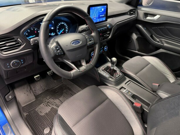 ford-focus-bensin-2019-big-11