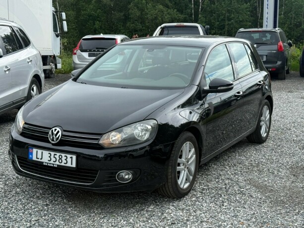 volkswagen-golf-diesel-2010-big-1