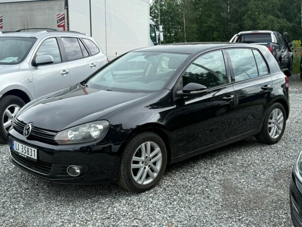 volkswagen-golf-diesel-2010-big-2