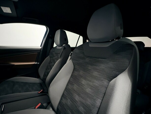 volkswagen-id5-elektrisitet-2022-big-10