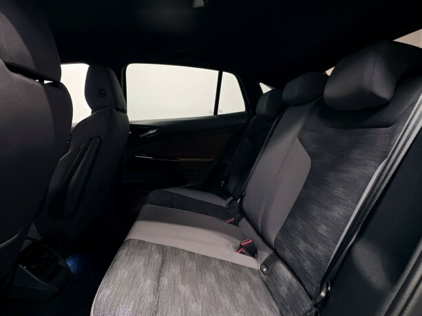 volkswagen-id5-elektrisitet-2022-big-25