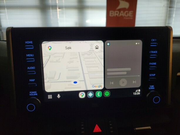 toyota-rav4-elektrisitetbensin-2020-big-39