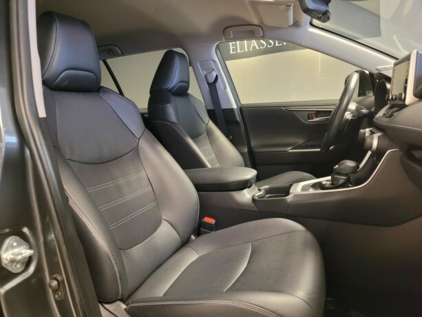 toyota-rav4-elektrisitetbensin-2020-big-12
