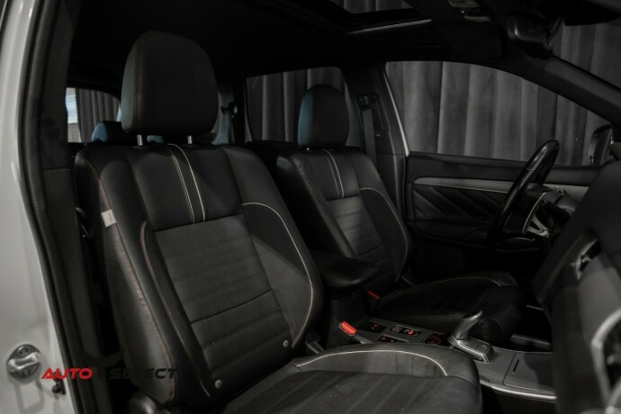 mitsubishi-outlander-elektrisitetbensin-2018-big-19