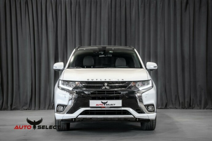 mitsubishi-outlander-elektrisitetbensin-2018-big-4