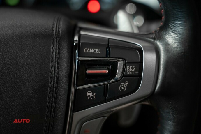 mitsubishi-outlander-elektrisitetbensin-2018-big-33