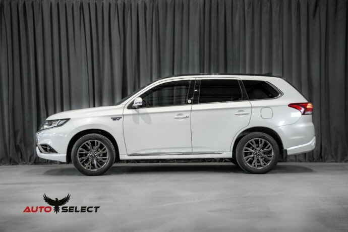 mitsubishi-outlander-elektrisitetbensin-2018-big-7