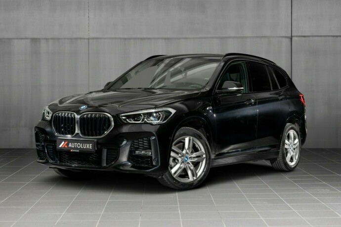 bmw-x1-elektrisitetbensin-2022-big-0