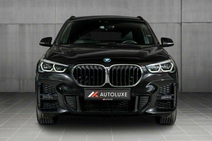 bmw-x1-elektrisitetbensin-2022-big-2
