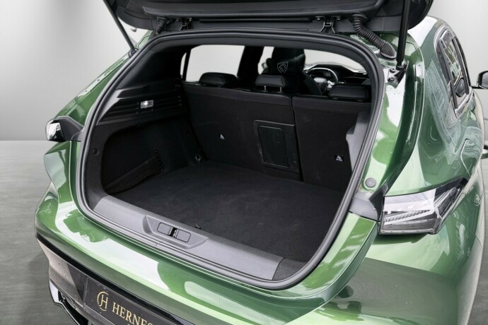 peugeot-308-elektrisitetbensin-2022-big-11