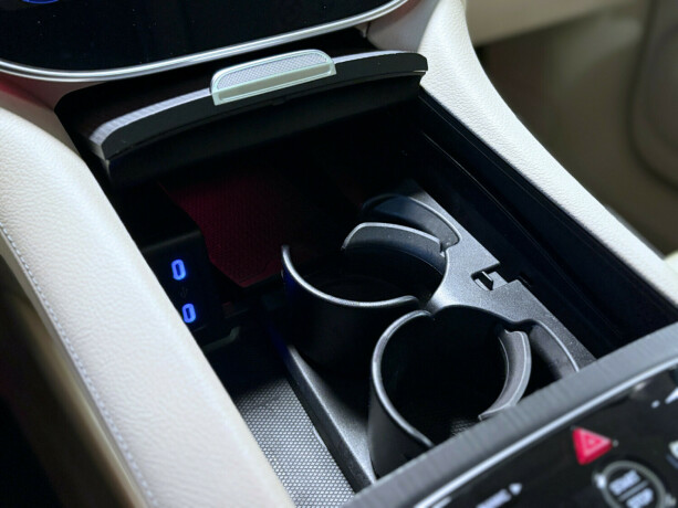 mercedes-benz-eqs-suv-elektrisitet-2023-big-24