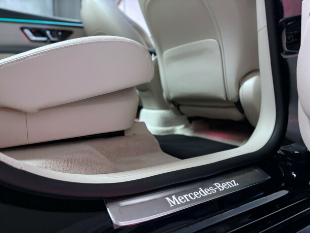mercedes-benz-eqs-suv-elektrisitet-2023-big-5