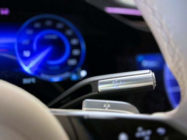 mercedes-benz-eqs-suv-elektrisitet-2023-big-28
