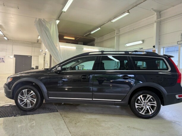 volvo-xc-70-diesel-2012-big-2
