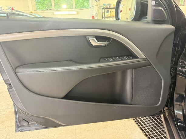 volvo-xc-70-diesel-2012-big-30