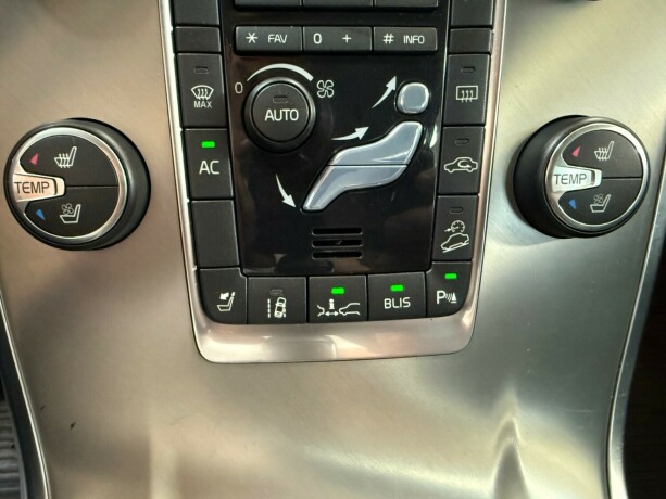 volvo-xc-70-diesel-2012-big-15