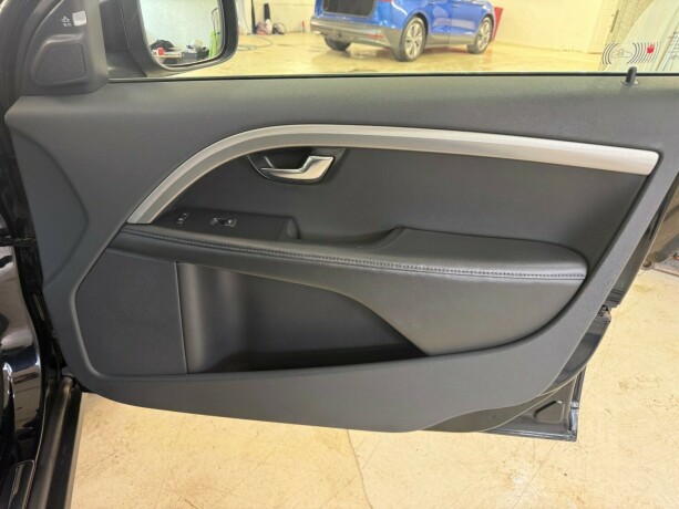 volvo-xc-70-diesel-2012-big-29