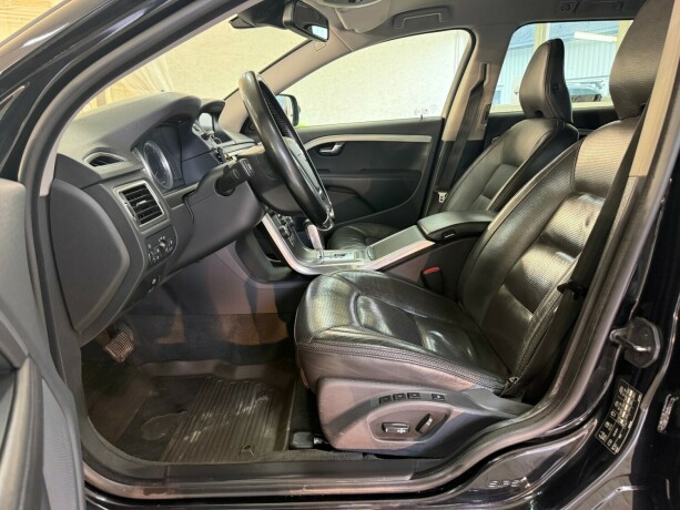 volvo-xc-70-diesel-2012-big-24