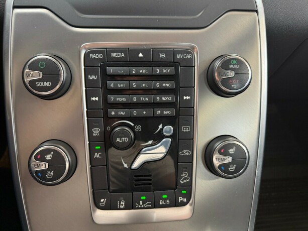 volvo-xc-70-diesel-2012-big-14