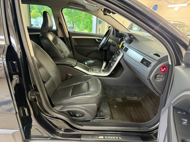 volvo-xc-70-diesel-2012-big-26