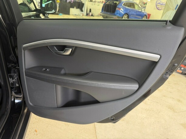 volvo-xc-70-diesel-2012-big-31
