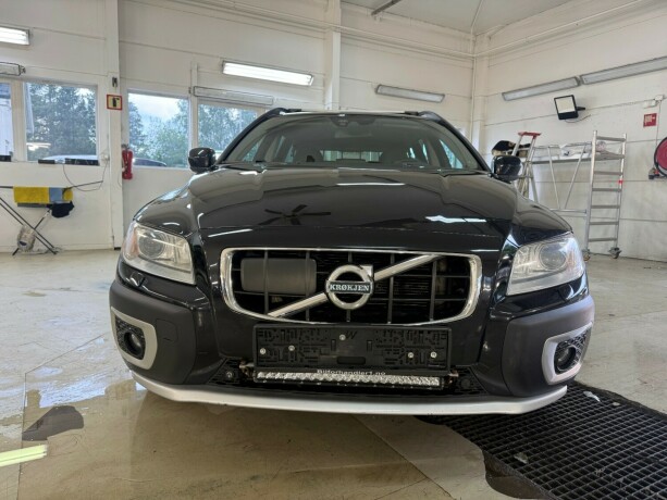 volvo-xc-70-diesel-2012-big-8