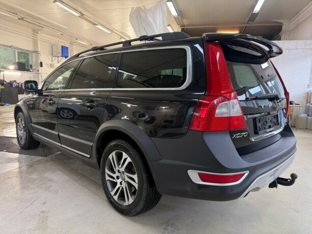 volvo-xc-70-diesel-2012-big-3