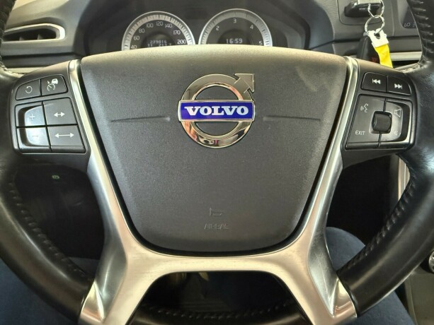 volvo-xc-70-diesel-2012-big-10