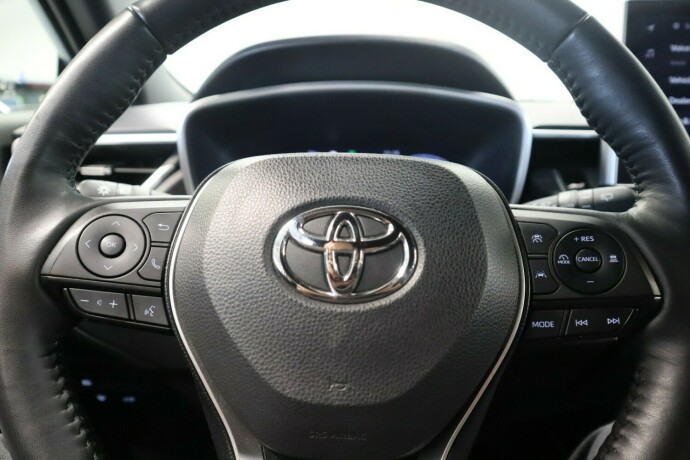 toyota-corolla-cross-elektrisitetbensin-2024-big-22