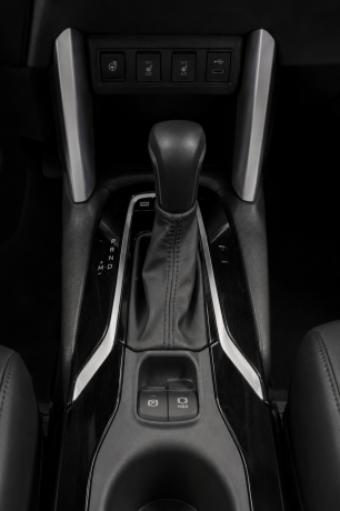 toyota-corolla-elektrisitetbensin-2024-big-13