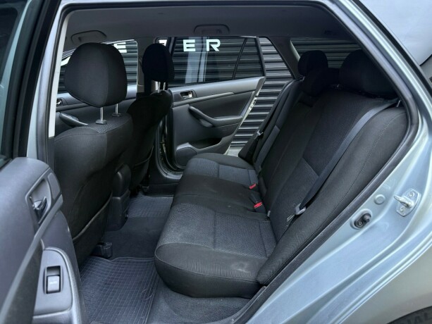 toyota-avensis-diesel-2008-big-21